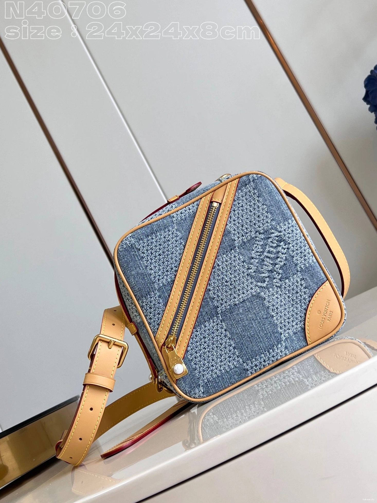 Messenger-24*24*8CM LOUIS VUITTON Chess 0125